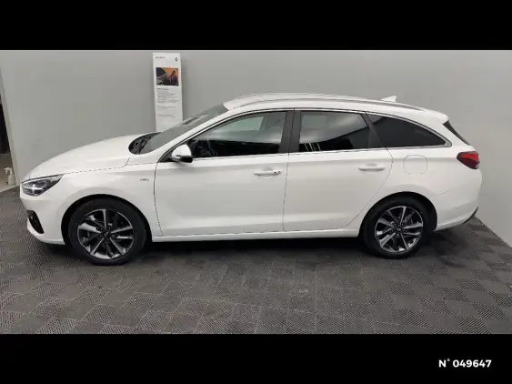 HYUNDAI I30 SW II - voiture d'occasion - Photo 2