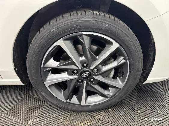 HYUNDAI I30 SW II - voiture d'occasion - Photo 8