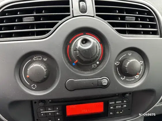 RENAULT KANGOO EXPRESS II Z.E. - voiture d'occasion - Photo 24