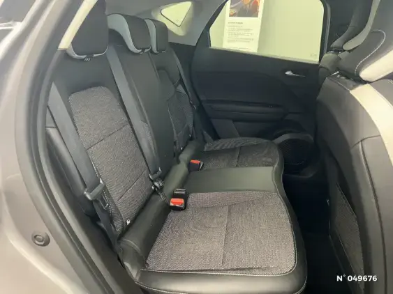 RENAULT CAPTUR II - voiture d'occasion - Photo 11