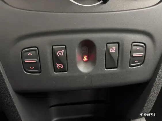 DACIA SANDERO II - voiture d'occasion - Photo 24