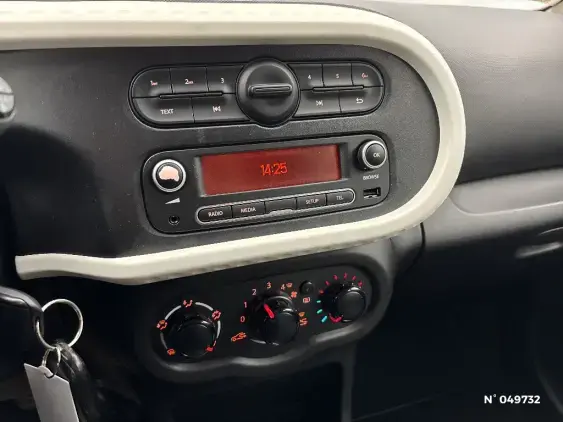 RENAULT TWINGO III - voiture d'occasion - Photo 13