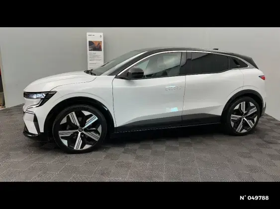RENAULT MEGANE V - voiture d'occasion - Photo 2
