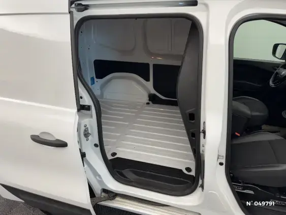 RENAULT KANGOO III - voiture d'occasion - Photo 11