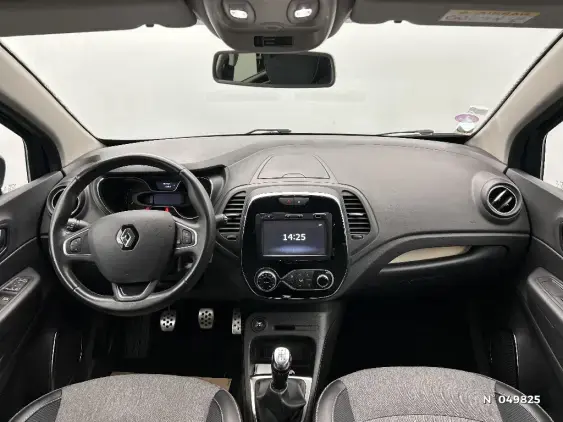 RENAULT CAPTUR - voiture d'occasion - Photo 9