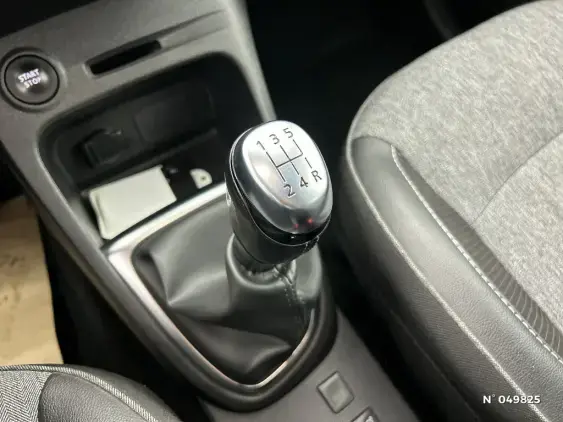 RENAULT CAPTUR - voiture d'occasion - Photo 24