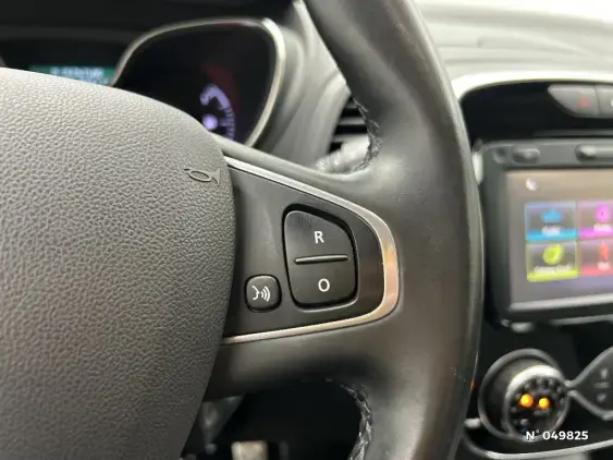 RENAULT CAPTUR - voiture d'occasion - Photo 27