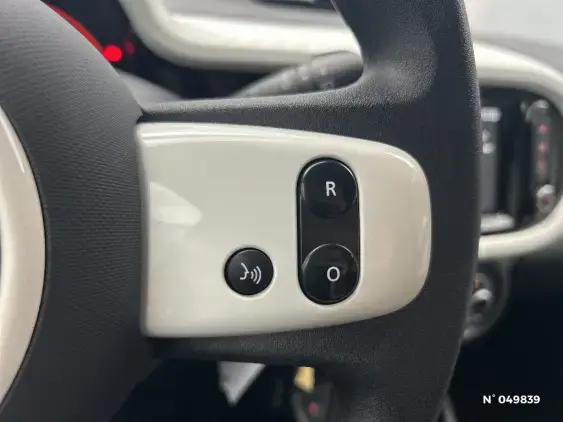 RENAULT TWINGO III - voiture d'occasion - Photo 22