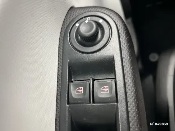 RENAULT TWINGO III - voiture d'occasion - Photo 24