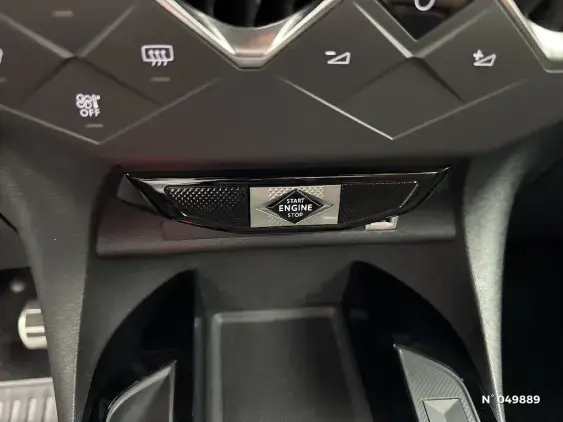 DS DS 3 CROSSBACK I - voiture d'occasion - Photo 30