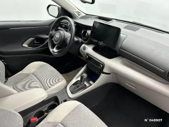 TOYOTA YARIS IV - voiture d'occasion - Photo 9