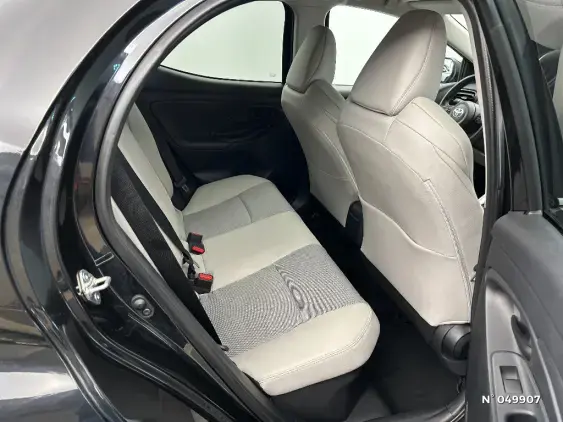 TOYOTA YARIS IV - voiture d'occasion - Photo 10