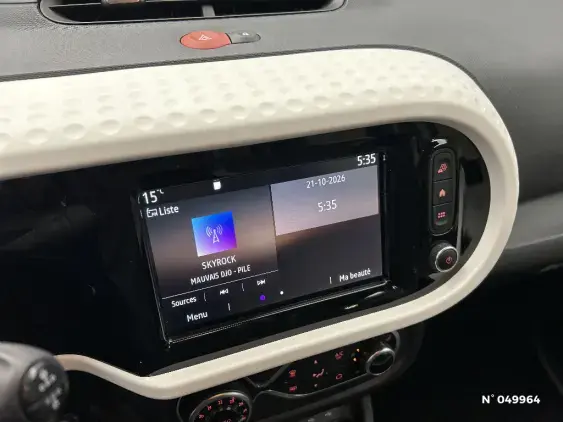 RENAULT TWINGO III - voiture d'occasion - Photo 13