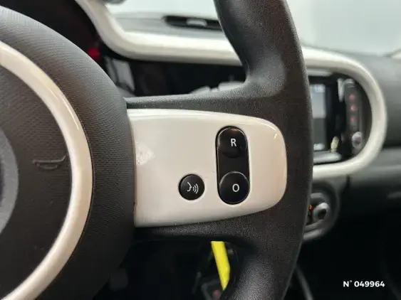RENAULT TWINGO III - voiture d'occasion - Photo 26