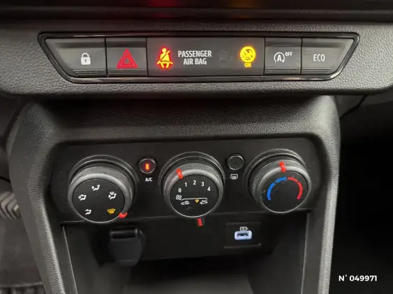DACIA SANDERO III - voiture d'occasion - Photo 30