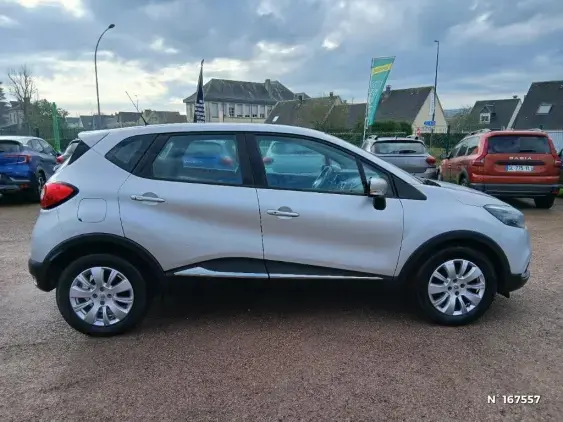 RENAULT CAPTUR - voiture d'occasion - Photo 5