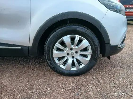 RENAULT CAPTUR - voiture d'occasion - Photo 8