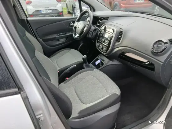 RENAULT CAPTUR - voiture d'occasion - Photo 10