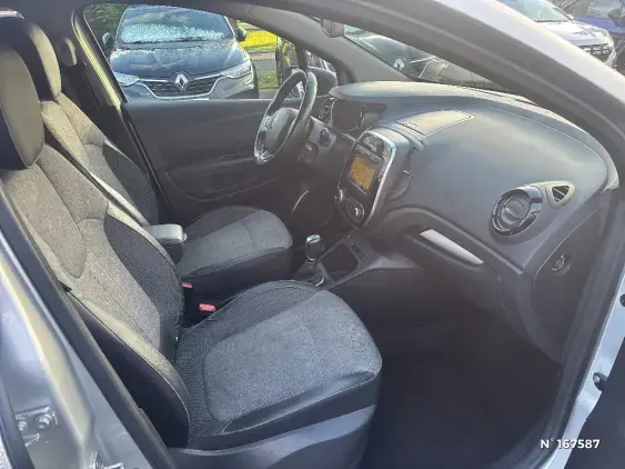 RENAULT CAPTUR - voiture d'occasion - Photo 10