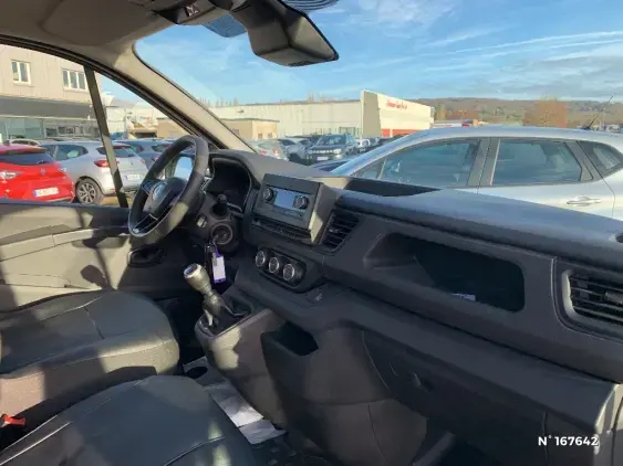 RENAULT TRAFIC FG III - voiture d'occasion - Photo 9