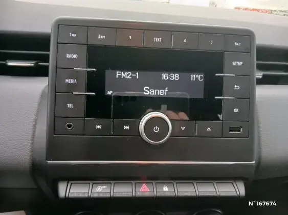 RENAULT CLIO V - voiture d'occasion - Photo 13