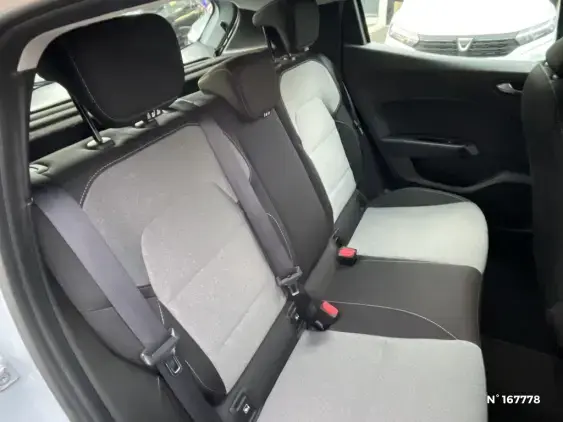 RENAULT CLIO V - voiture d'occasion - Photo 11