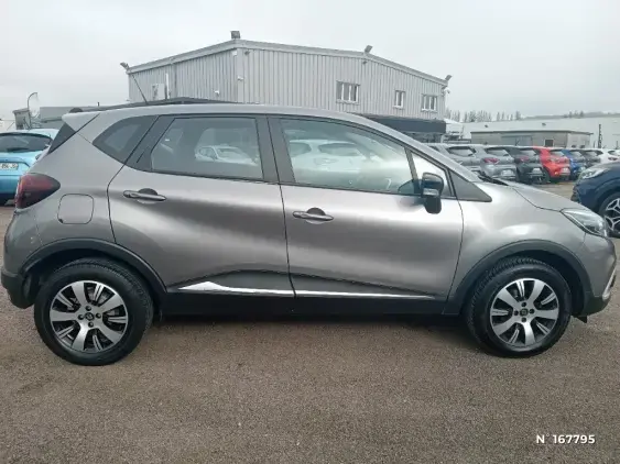 RENAULT CAPTUR - voiture d'occasion - Photo 5