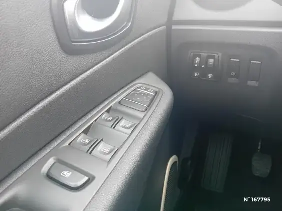 RENAULT CAPTUR - voiture d'occasion - Photo 15