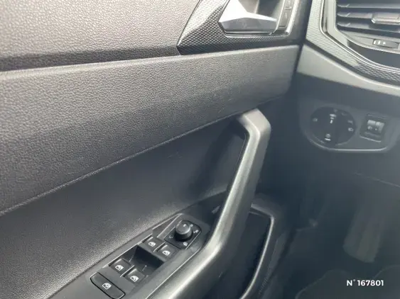 VOLKSWAGEN POLO VI - voiture d'occasion - Photo 15