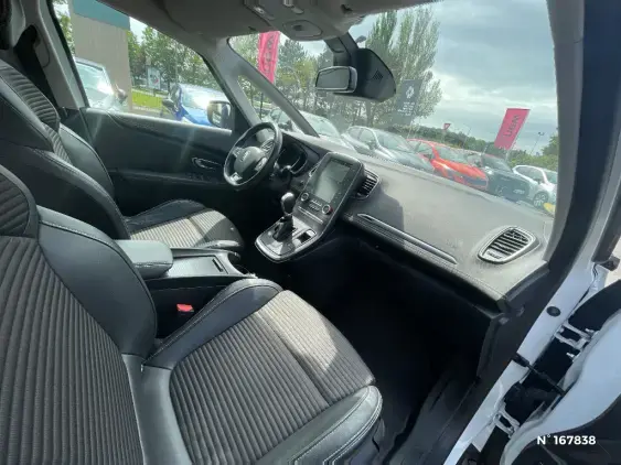 RENAULT SCENIC IV - voiture d'occasion - Photo 10
