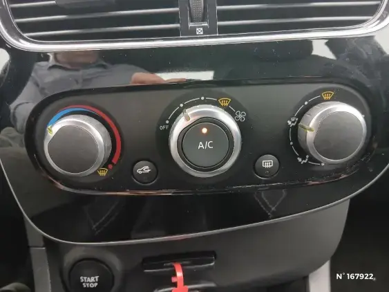 RENAULT CLIO IV - voiture d'occasion - Photo 14