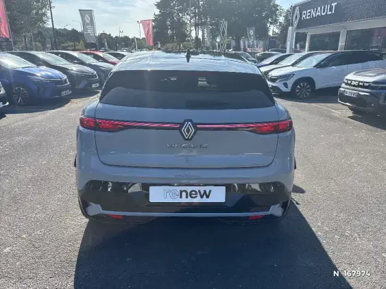 RENAULT MEGANE V - voiture d'occasion - Photo 6