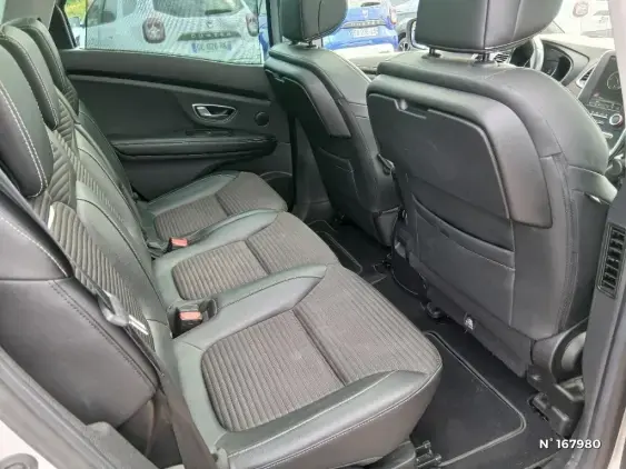 RENAULT SCENIC IV - voiture d'occasion - Photo 11