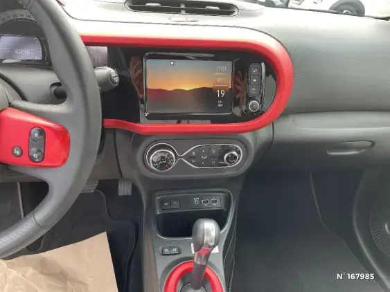 RENAULT TWINGO III - voiture d'occasion - Photo 13