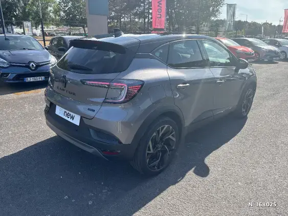 RENAULT CAPTUR II - voiture d'occasion - Photo 4