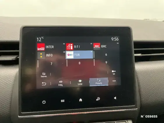 RENAULT CLIO V - voiture d'occasion - Photo 13