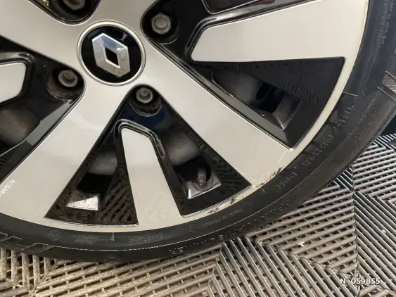 RENAULT CLIO V - voiture d'occasion - Photo 25