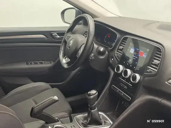 RENAULT MEGANE IV - voiture d'occasion - Photo 10