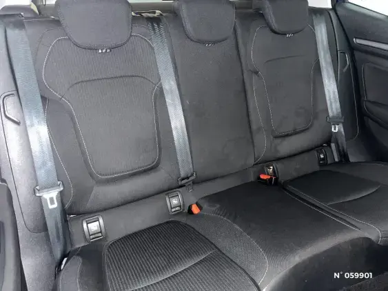 RENAULT MEGANE IV - voiture d'occasion - Photo 11