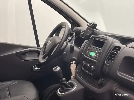 NISSAN NV300 - voiture d'occasion - Photo 9