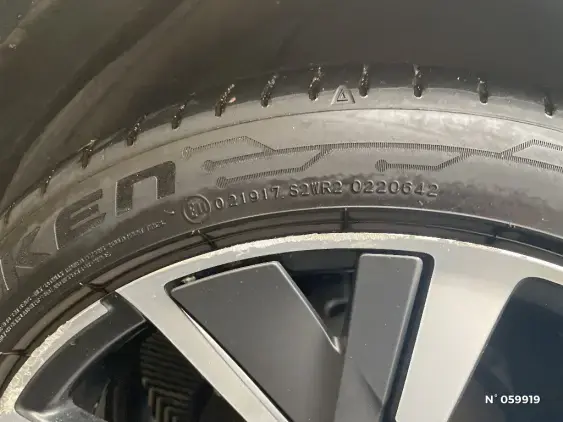 PEUGEOT 208 BUSINESS R II - voiture d'occasion - Photo 28