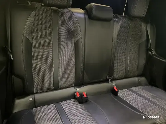 PEUGEOT 208 BUSINESS R II - voiture d'occasion - Photo 11