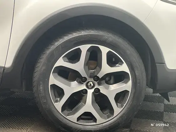 RENAULT CAPTUR - voiture d'occasion - Photo 8