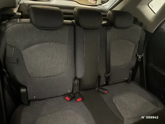 RENAULT CAPTUR - voiture d'occasion - Photo 11