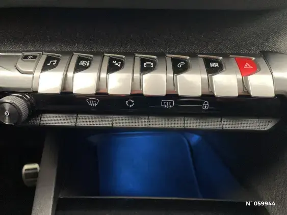 PEUGEOT 3008 II - voiture d'occasion - Photo 15