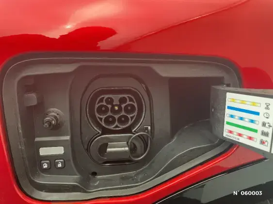 RENAULT MEGANE V - voiture d'occasion - Photo 28