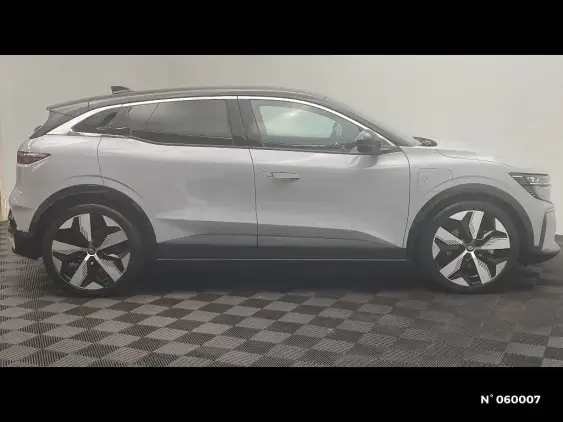 RENAULT MEGANE V - voiture d'occasion - Photo 5