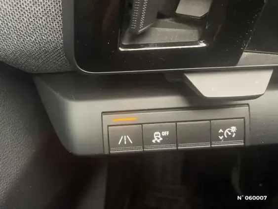 RENAULT MEGANE V - voiture d'occasion - Photo 15