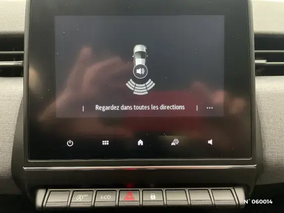 RENAULT CLIO V - voiture d'occasion - Photo 14