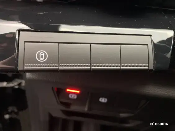 RENAULT AUSTRAL - voiture d'occasion - Photo 15